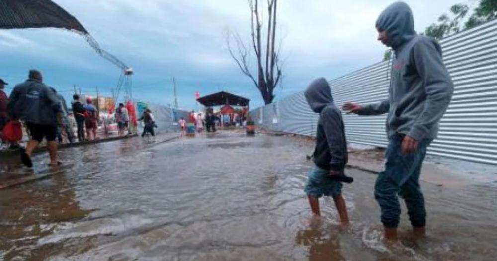 Un tornado, inundaciones y destrozos: seis provincias fueron afectadas por un temporal