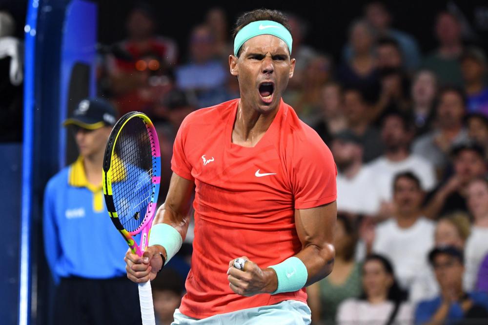 Rafael Nadal volvió a jugar en singles después de 349 días, venció a Dominic Thiem en el ATP de Brisbane y alcanzó una marca legendaria