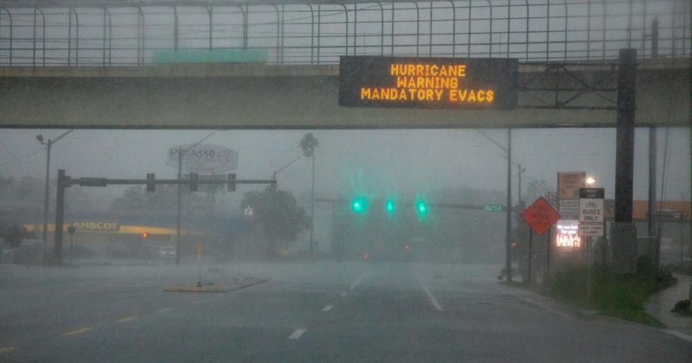 El huracán Milton, una película de terror que dejó muertes, destrucción y casi 3 millones de personas sin luz en Florida: ¿Cómo sigue?