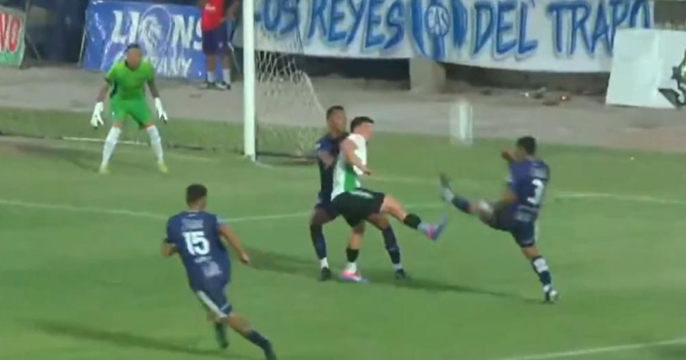 Sarmiento de La Banda y otro arbitraje polémico para ganarle a Germinal y meterse en la final para subir a la Primera Nacional