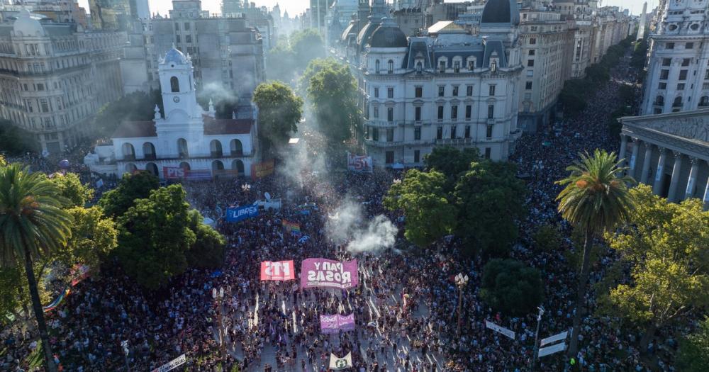 El Gobierno intenta minimizar el impacto de la marcha LGTB: insiste en que los dichos de Milei fueron tergiversados y busca poner foco en la inseguridad en Provincia