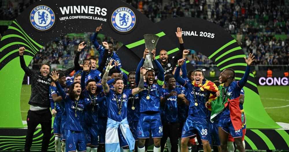 Quién es el mexicano que se coronó con Chelsea en la Conference League