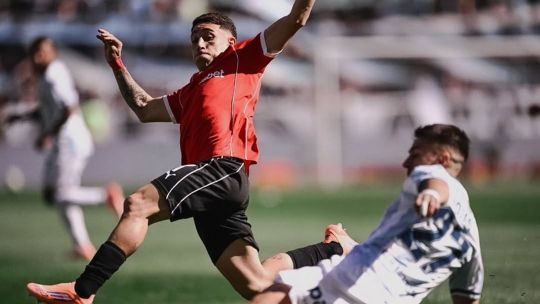 Derrotas de River y Boca, pálido empate entre Racing e Independiente: la actualidad del Fútbol Argentino en Cueste lo que Cueste