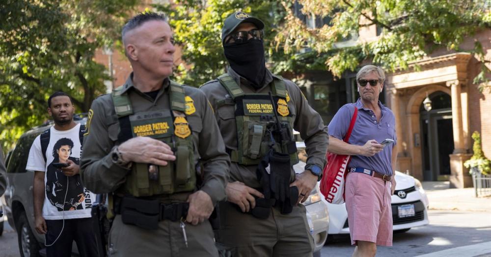 Al menos once detenidos en Chicago en una protesta contra las redadas migratorias